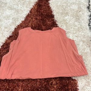 Lululemon muscle tank